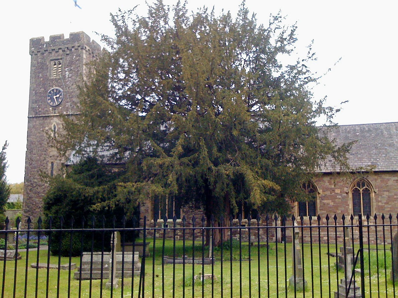Caerleon st cadocs church