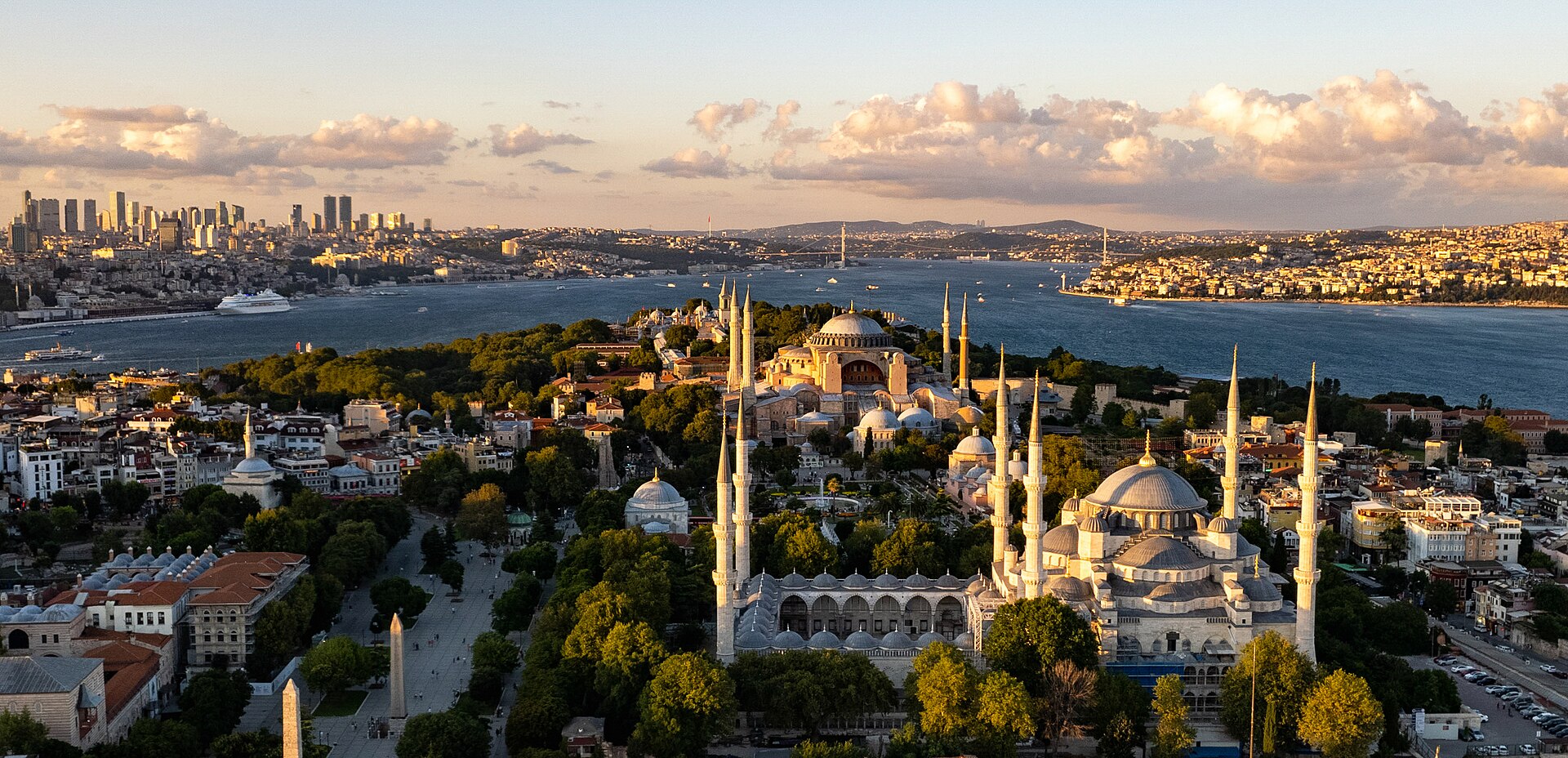Historical peninsula and modern skyline of istanbul