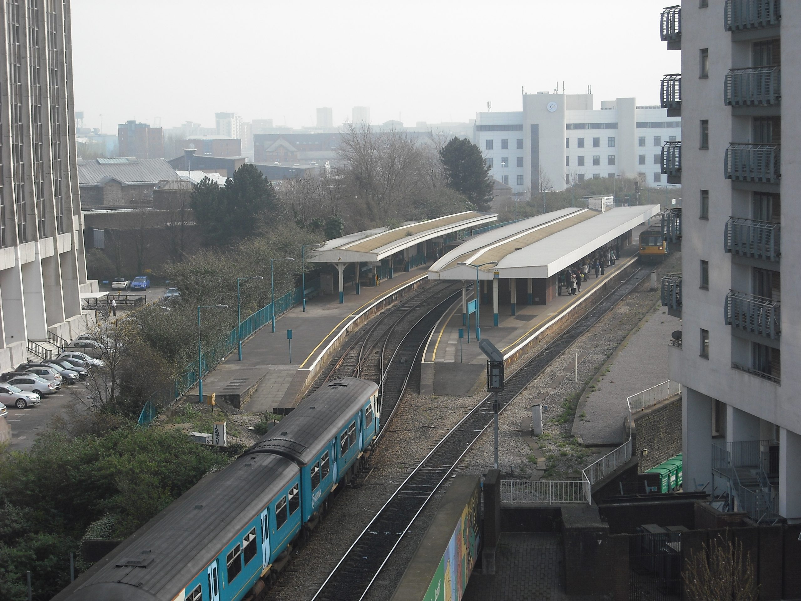Cardiff Queen Street Station (April 2009)