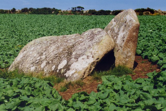 West Lanyon Quoit geograph.org.uk