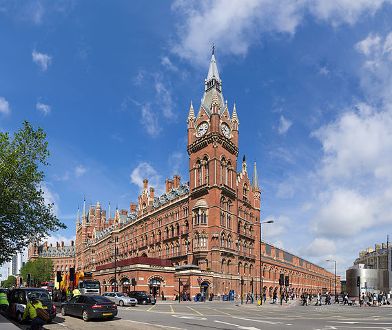 569px St Pancras Railway Station 2012 06