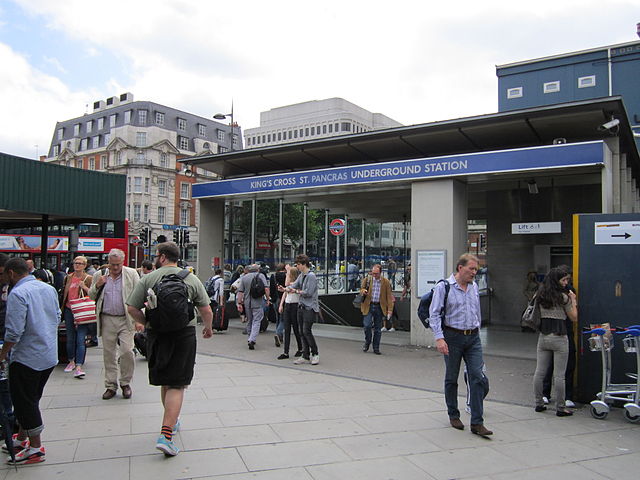 640px King's Cross St Pancras underground station entrance IMG