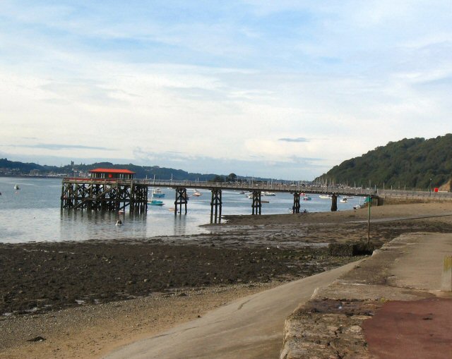 Beaumaris Pier geograph.org.uk