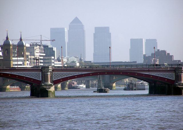 640px Blackfriars.road.bridge.arp.750pix