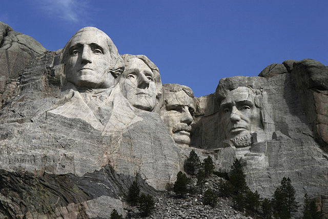 640px Dean Franklin 06.04.03 Mount Rushmore Monument (by sa) 3 new