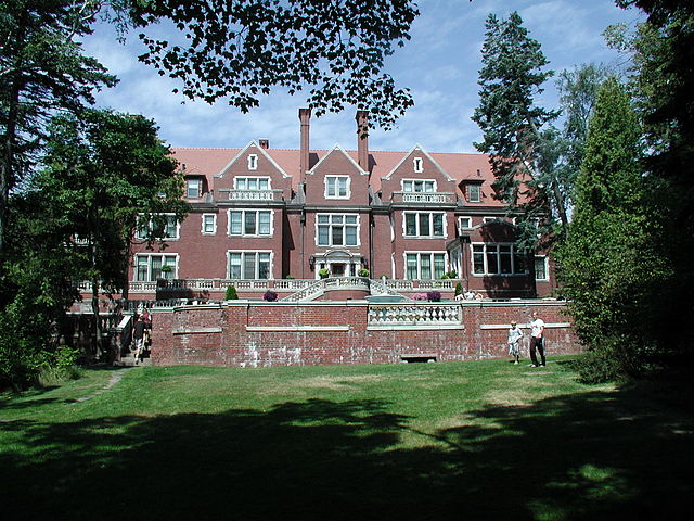640px Glensheen