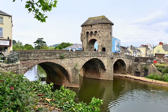 640px Monmouth Monnow Bridge