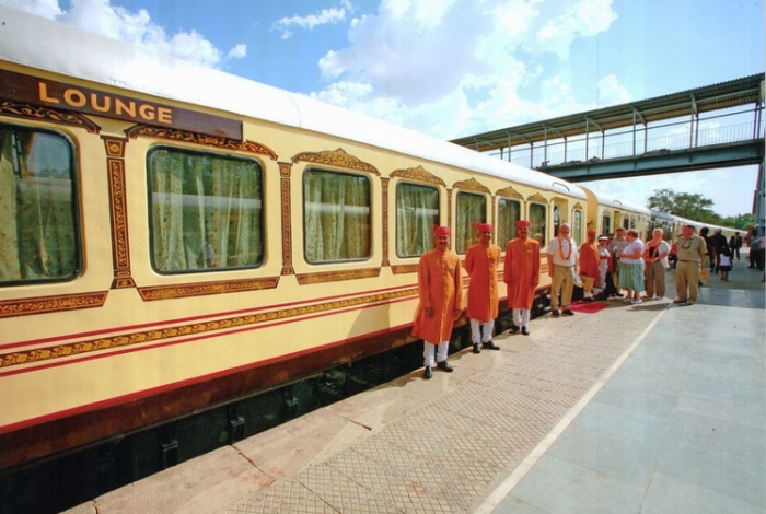 Palace on wheels india tq2x l