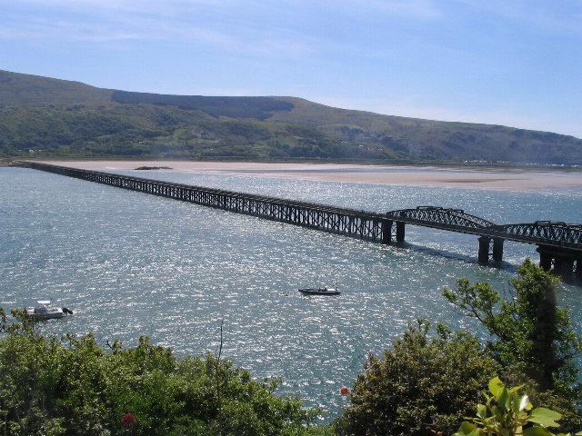 Barmouth bridge geograph.org.uk